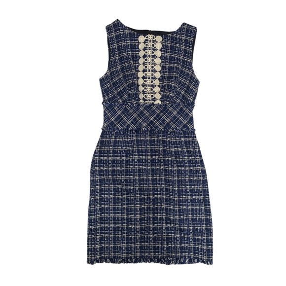 Trina Turk Dresses & Skirts - Trina Turk Navy and White Sleeveless Tweed Shift Dress with Lace Trim